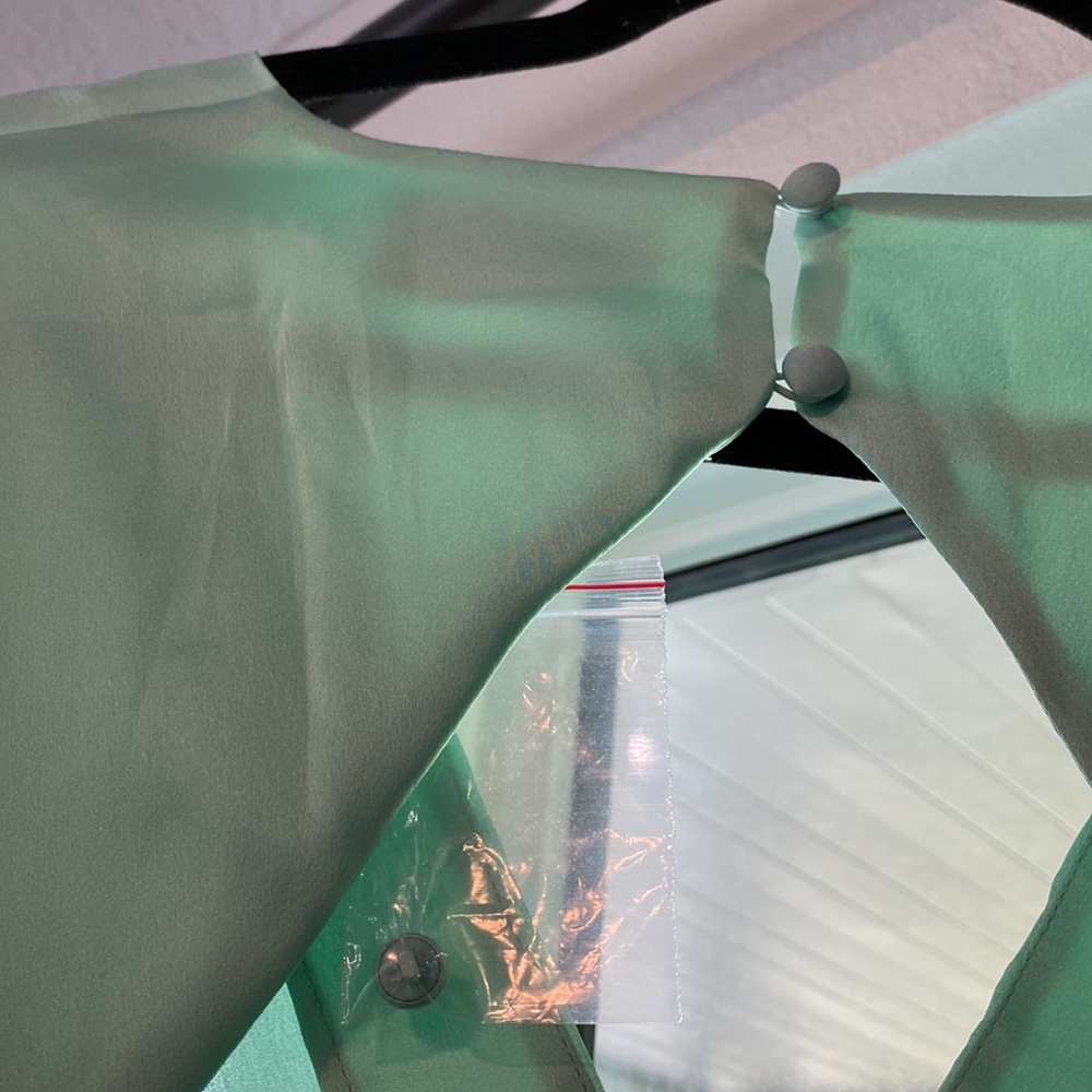 NWOT ASOS Design mint green cocktail midi dress, silky polysester, size 4 - Picture 9 of 9